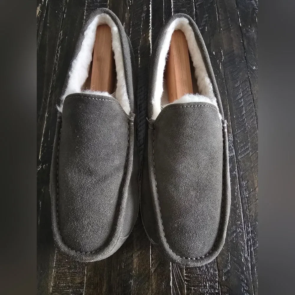 UGG Men's Ascot Suede Leather Lined Gray Slippers Shoes Size 12